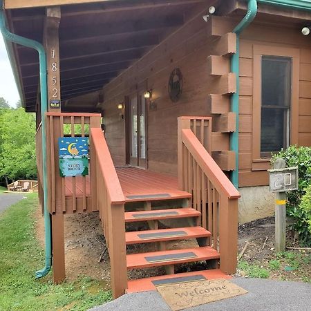 Story Brook: Beautiful True Log Cabin! Close To Dollywood, State Park, And More! Sevierville Extérieur photo