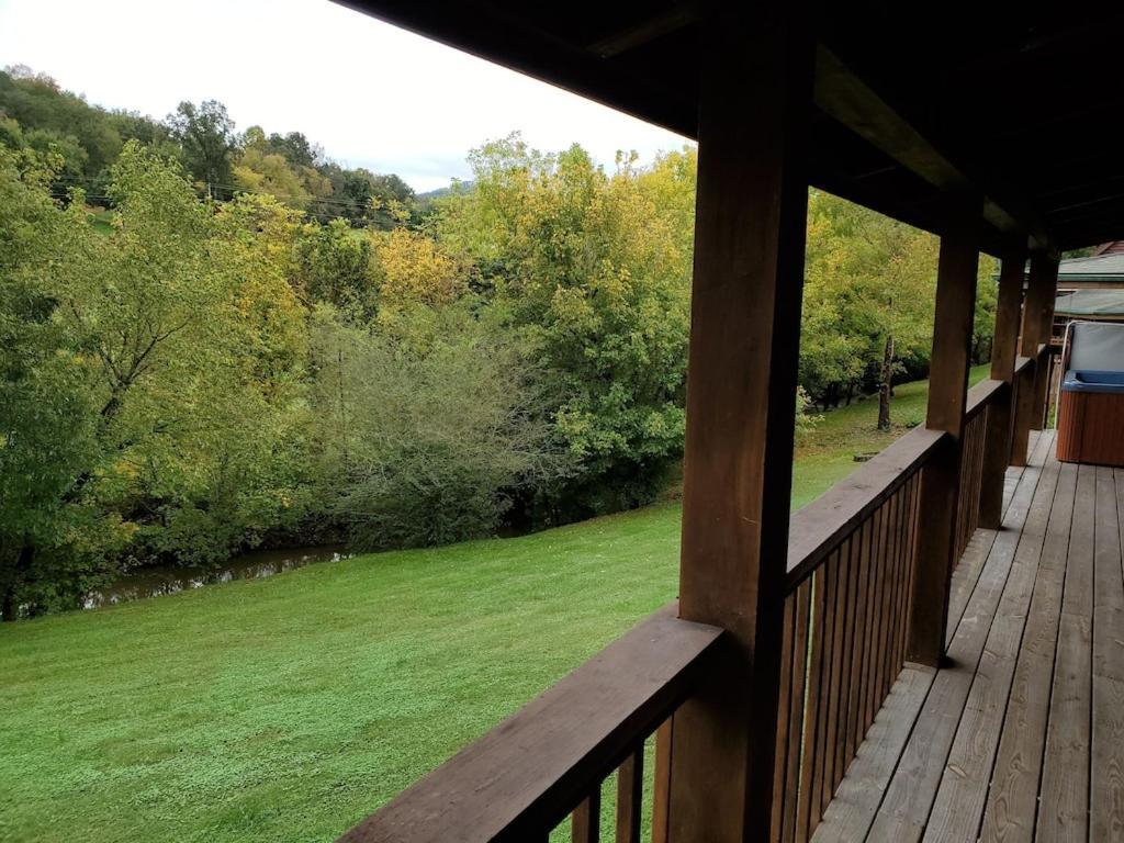 Story Brook: Beautiful True Log Cabin! Close To Dollywood, State Park, And More! Sevierville Extérieur photo